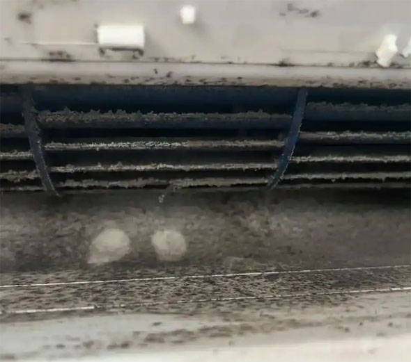 梅河口空调吹的风有股烧焦味是怎么回事